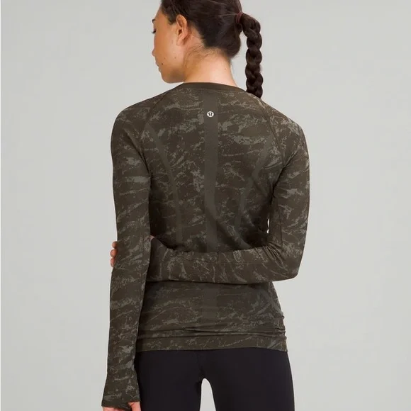 Lululemon Army Green Camouflage Swiftly Tech Long Sleeve HK edit. - Picture 6 of 6